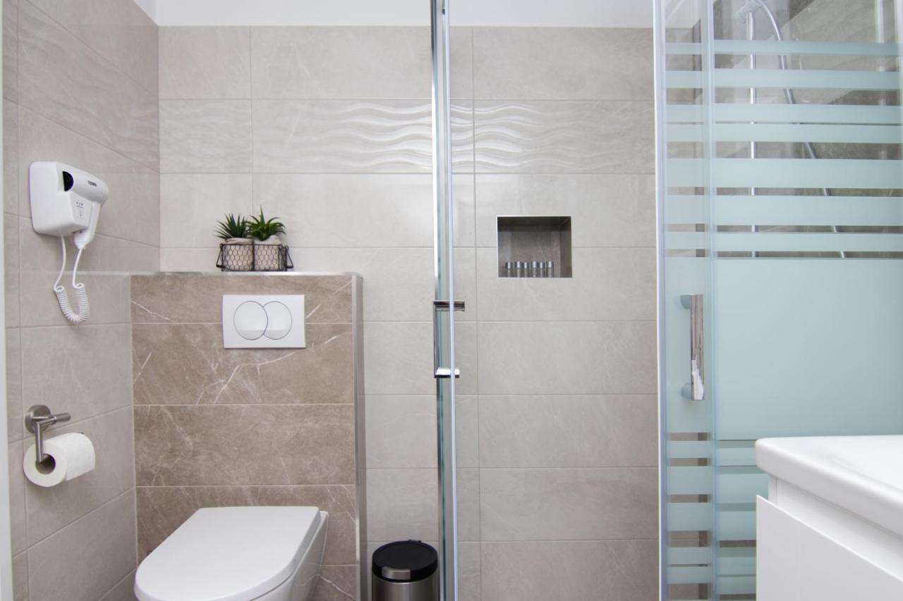 Apartman Mara Krk Town Bagian luar foto
